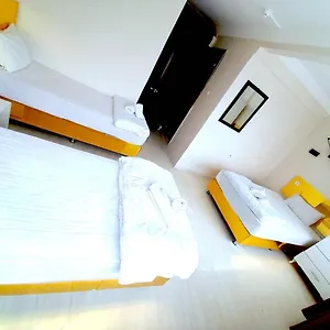Ozbekler Hotel-old Hotel